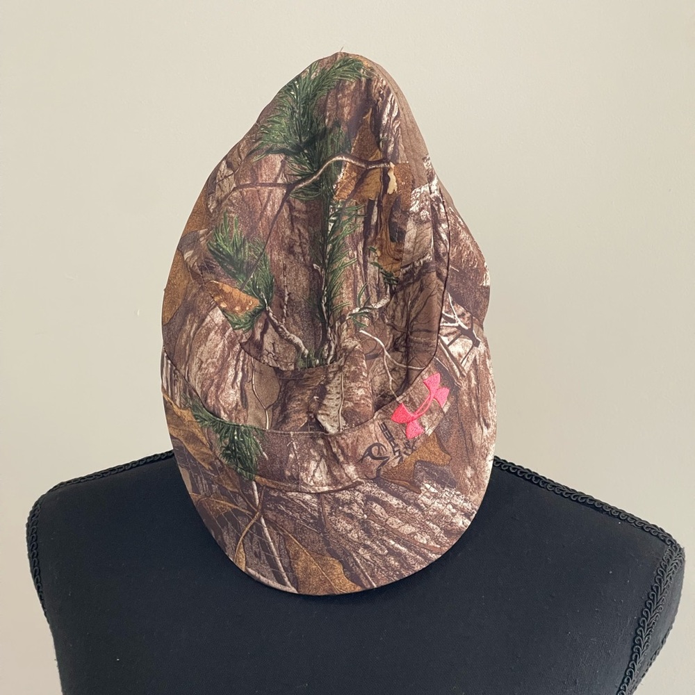 Under Armour One‎ Size Camo/Neon Cap with Pink Logo 786